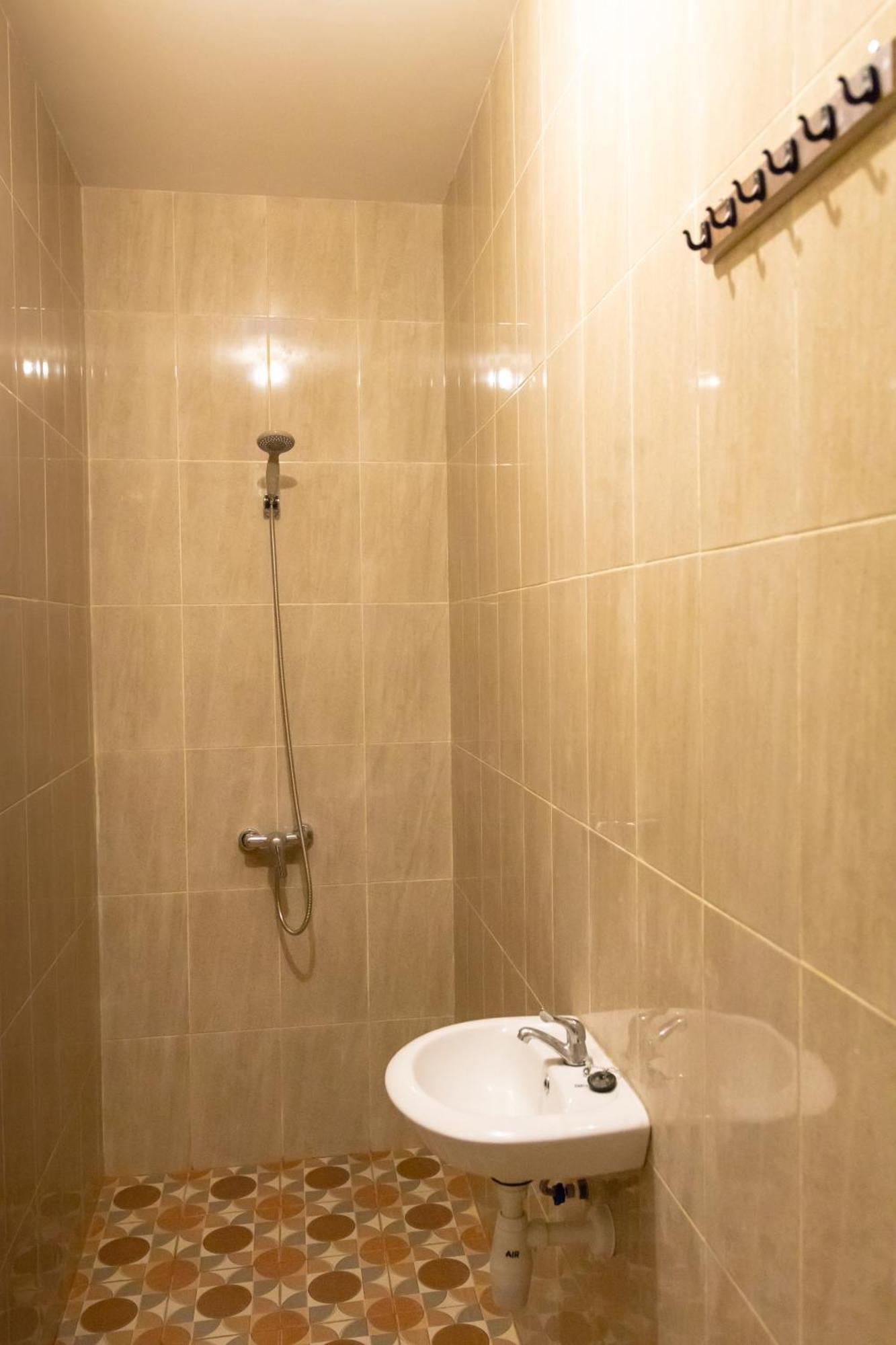 Moshi Moshi Hostel Probolinggo Bagian luar foto