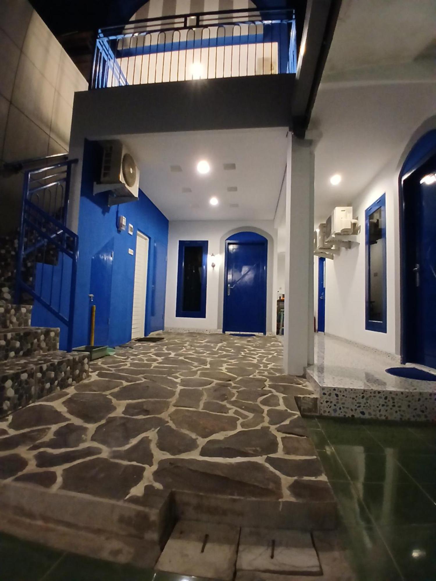 Moshi Moshi Hostel Probolinggo Bagian luar foto