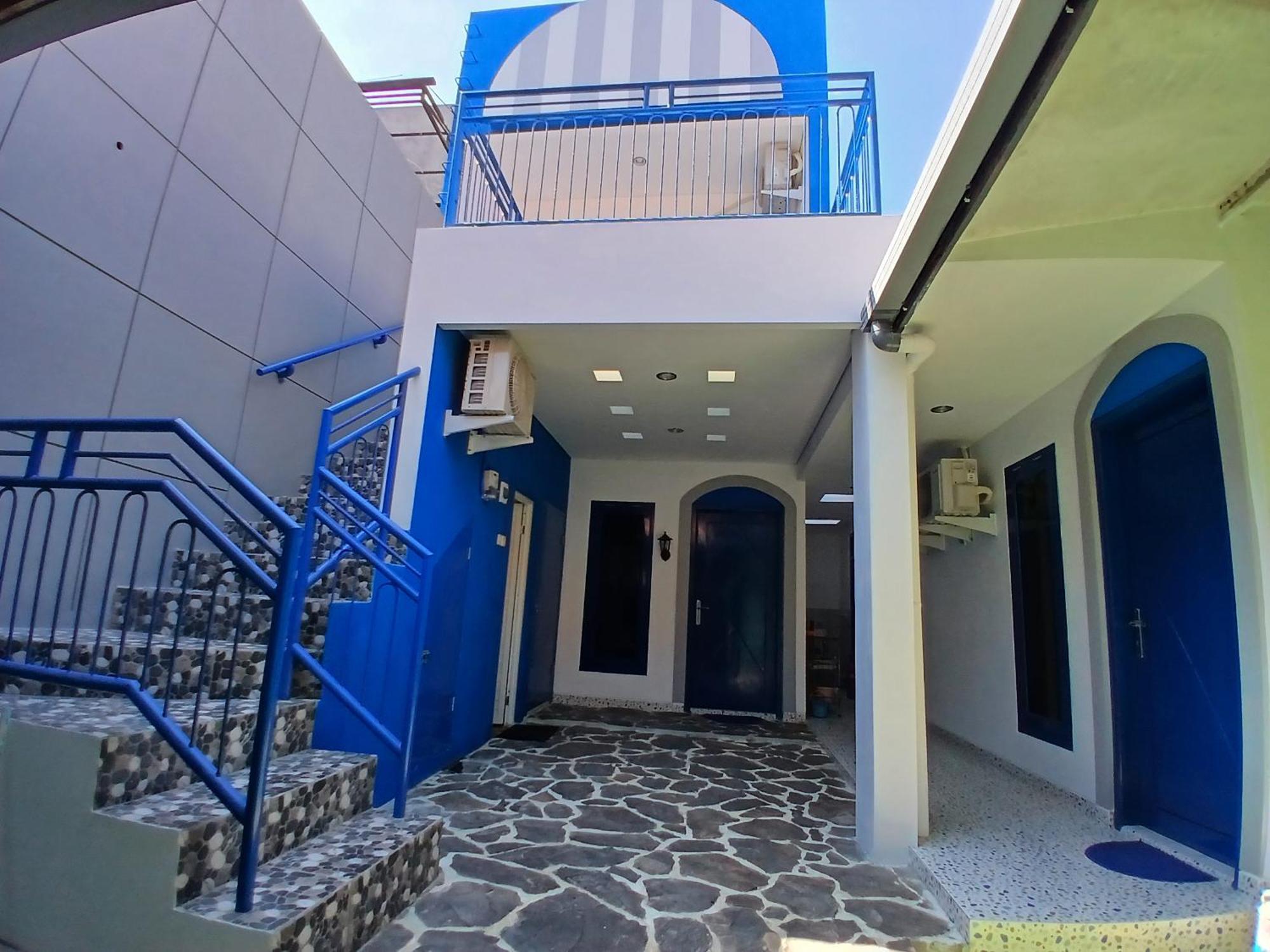 Moshi Moshi Hostel Probolinggo Bagian luar foto