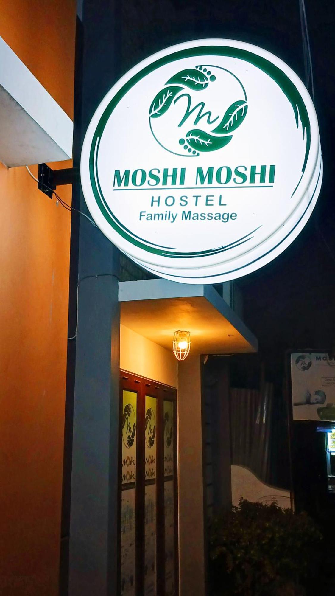Moshi Moshi Hostel Probolinggo Bagian luar foto